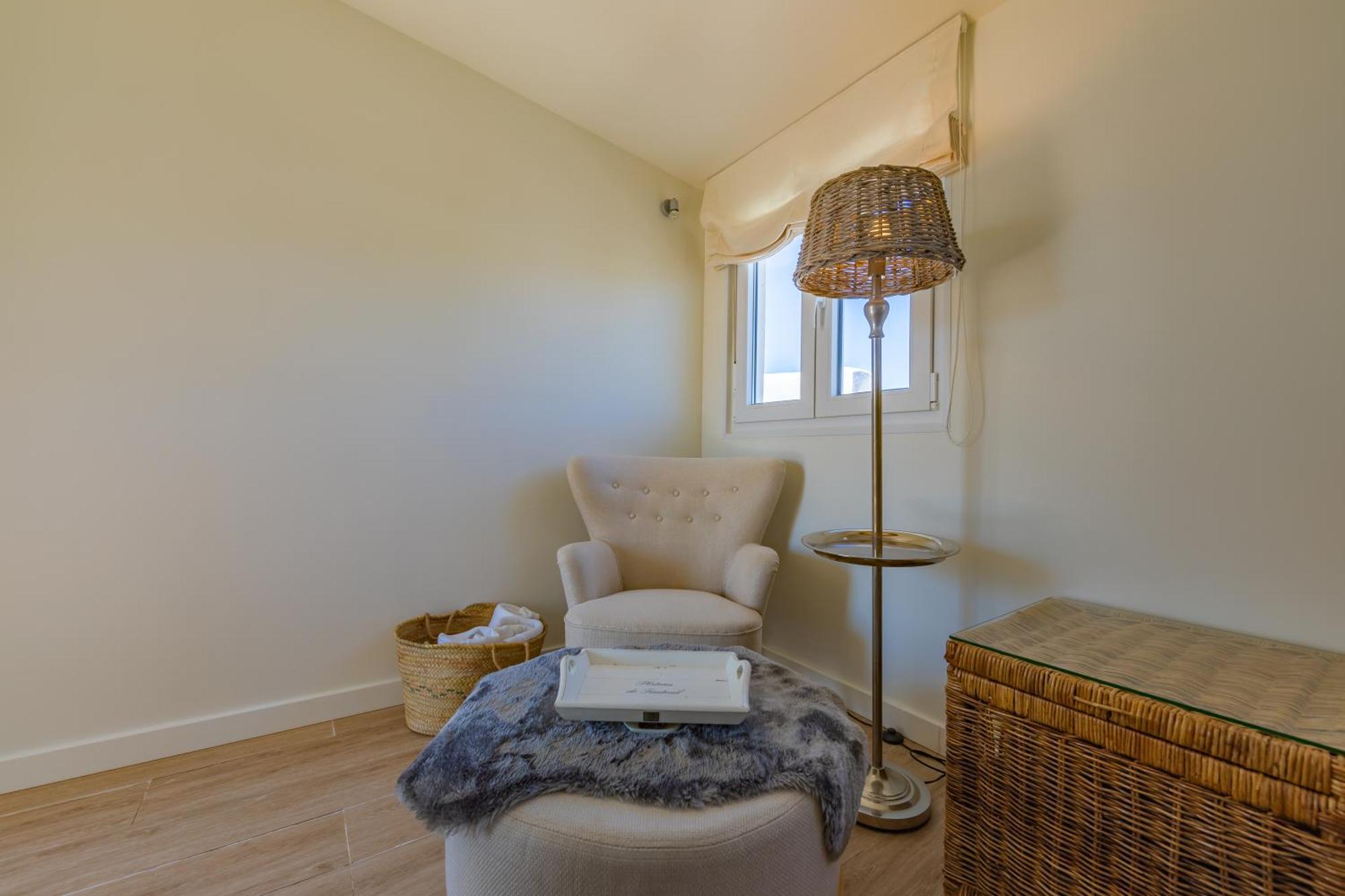 Appartement Terrace, Pool, Near & Office